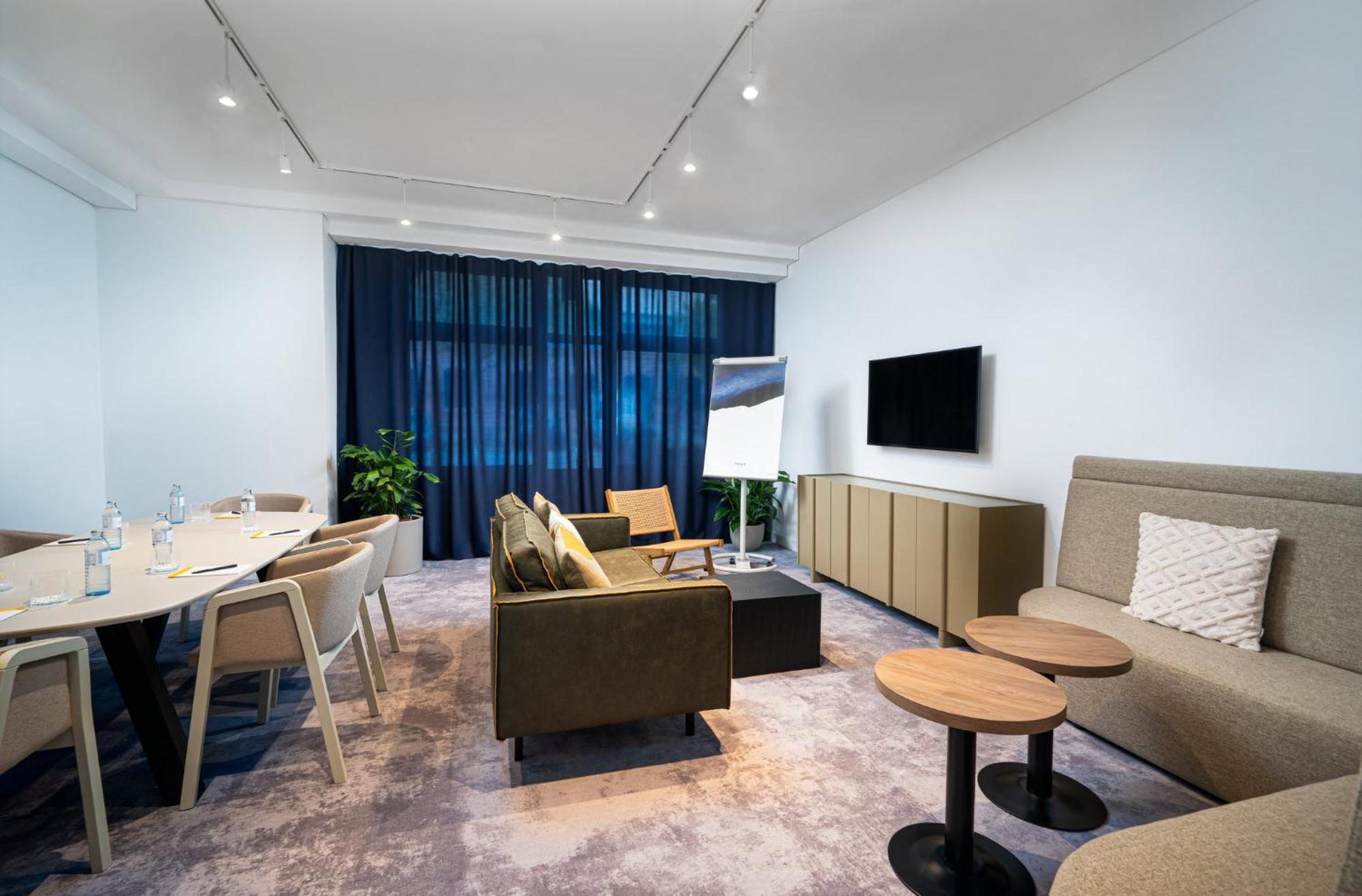 Austria Trend Lassalle Hotel 4*
